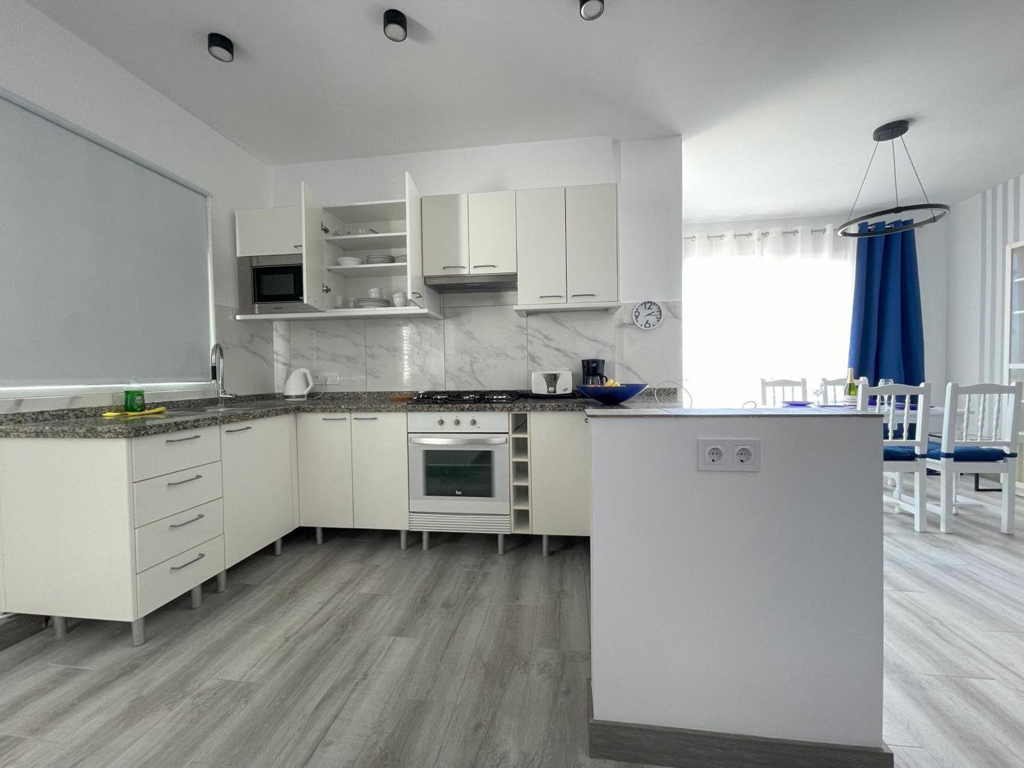 Newly Renovated Apartment With 2 Terrace, 2 Bedroom, 5Min Beach Puerto de Santiago  Exterior photo